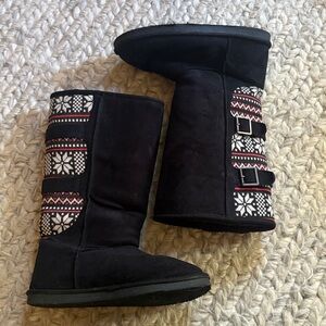 Just Fab Black Winter Boots with Patterned Accents